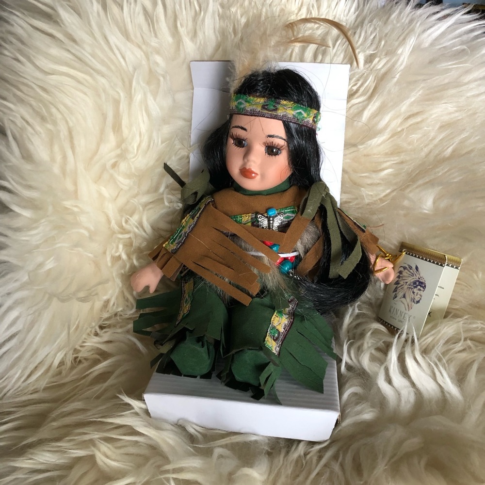 New Kinnex Heirloom Native  Porcelain Doll Little Cubs - Picture 2 of 8